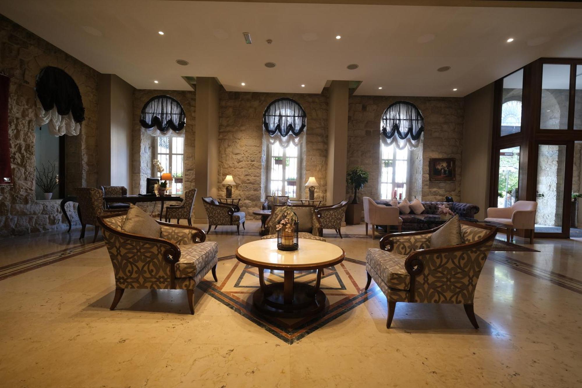 Grand Kadri Hotel - History Marked By Cristal Lebanon Zahlé エクステリア 写真