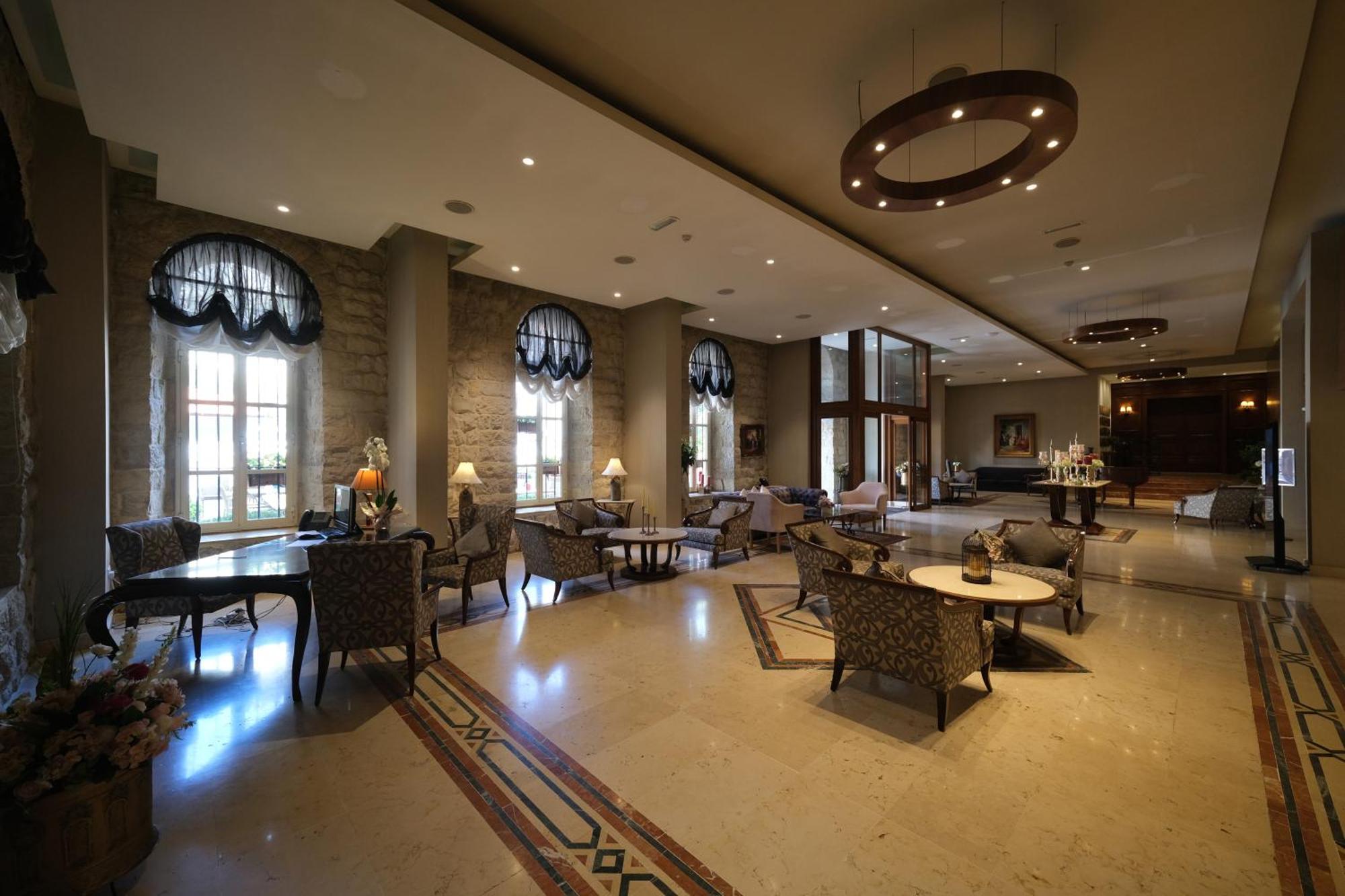 Grand Kadri Hotel - History Marked By Cristal Lebanon Zahlé エクステリア 写真