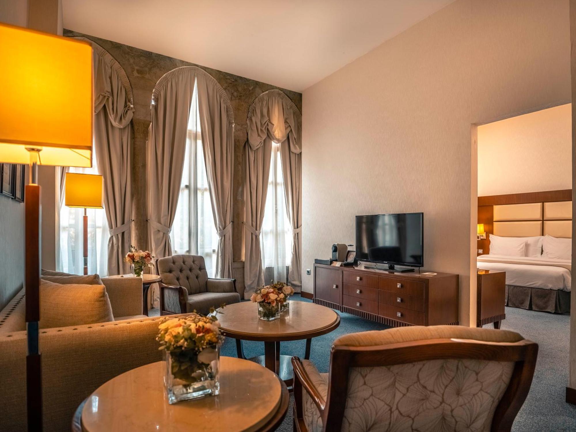 Grand Kadri Hotel - History Marked By Cristal Lebanon Zahlé エクステリア 写真
