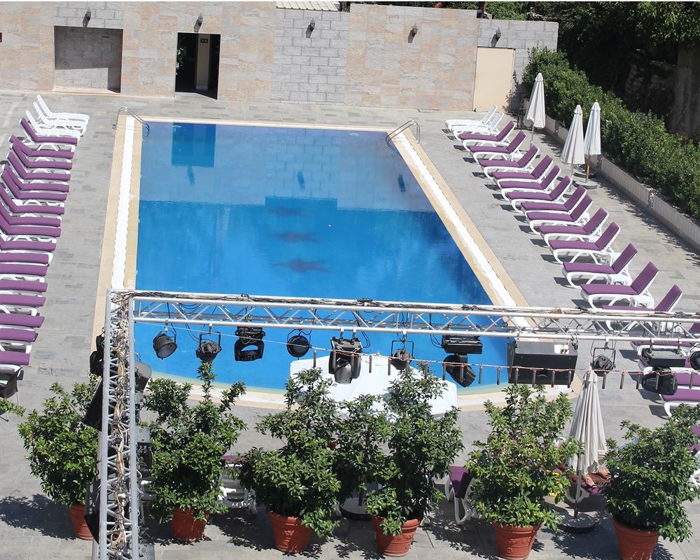Grand Kadri Hotel - History Marked By Cristal Lebanon Zahlé エクステリア 写真